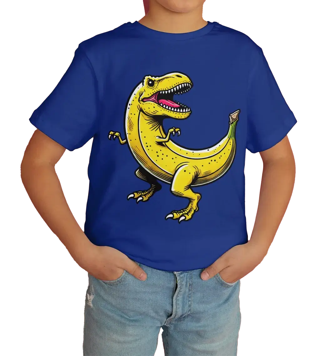Junge trägt ein blaues T-Shirt mit einem lustigen Dinosaurier-Banana-Design.