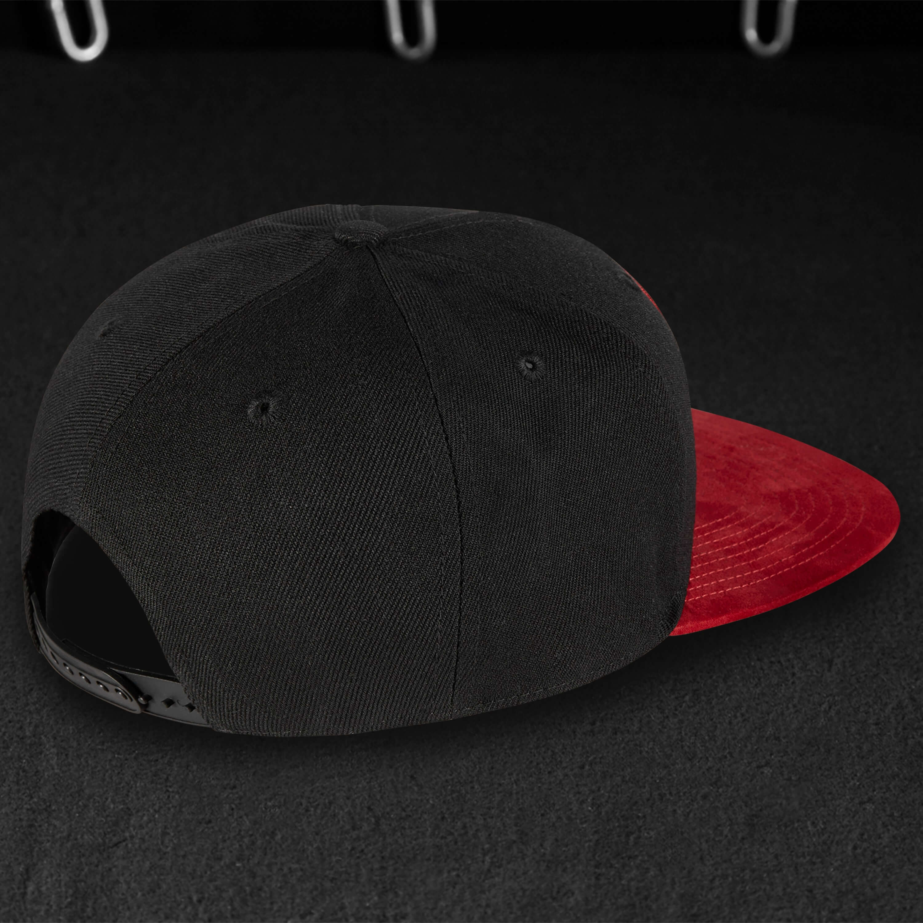 Pablo & Capone Snapback Cap – Red-Suede