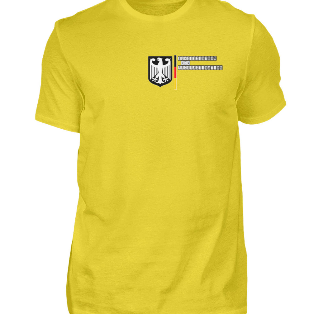 Unser Herrenshirt mit einem lustigen Prokrastinationsdesign ist genau das Richtige für alle, die den Kampf gegen das Aufschieben mit Humor nehmen. Dieses Shirt ist mehr als nur ein Kleidungsstück; es ist eine Hommage an die Kunst der Ablenkung.